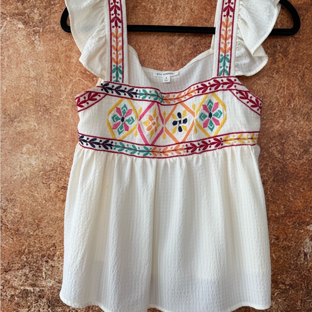 Blu Pepper White Flutter Sleeve Ruffled Blouse